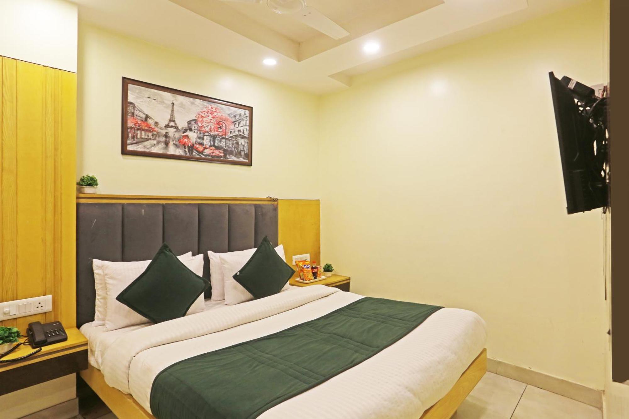 Hotel Aman Imperial Just A Minute Away From New Delhi Railway Station And Connaught Place Exterior foto