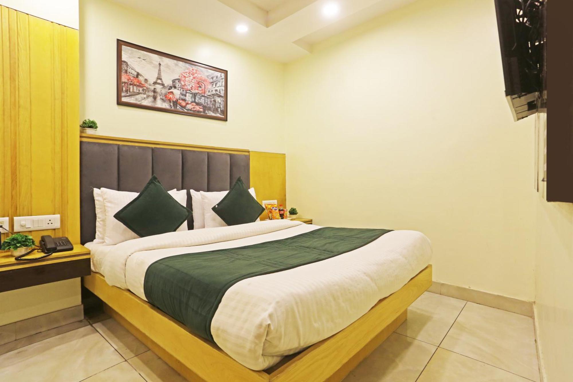 Hotel Aman Imperial Just A Minute Away From New Delhi Railway Station And Connaught Place Exterior foto